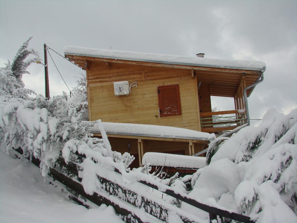 Zeus-Village Οικισμός Φινλανδικών Chalet Με Πισίνες & Γυμναστήριο Molos  エクステリア 写真